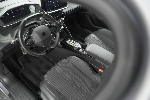 Peugeot 2008 PureTech 130 EAT8 GT | 360 Camera | Adaptieve Cruise Control | Dodehoekdetectie | Navigatie