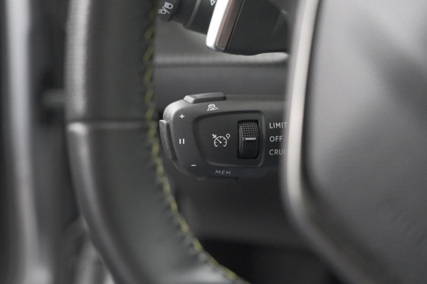 Peugeot 2008 PureTech 130 EAT8 GT | 360 Camera | Adaptieve Cruise Control | Dodehoekdetectie | Navigatie