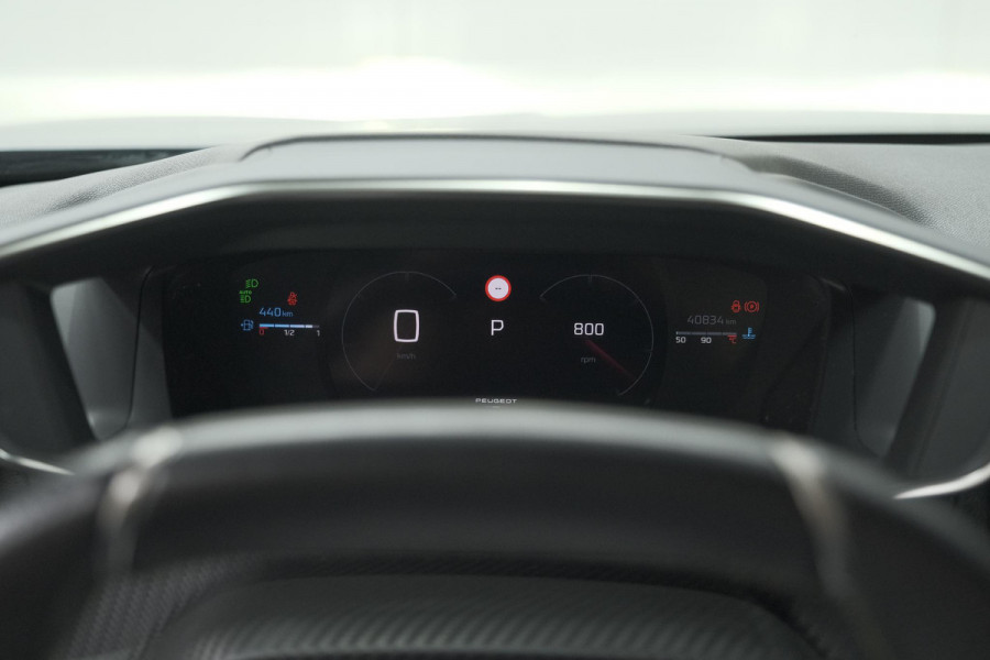 Peugeot 2008 PureTech 130 EAT8 GT | 360 Camera | Adaptieve Cruise Control | Dodehoekdetectie | Navigatie