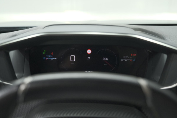 Peugeot 2008 PureTech 130 EAT8 GT | 360 Camera | Adaptieve Cruise Control | Dodehoekdetectie | Navigatie