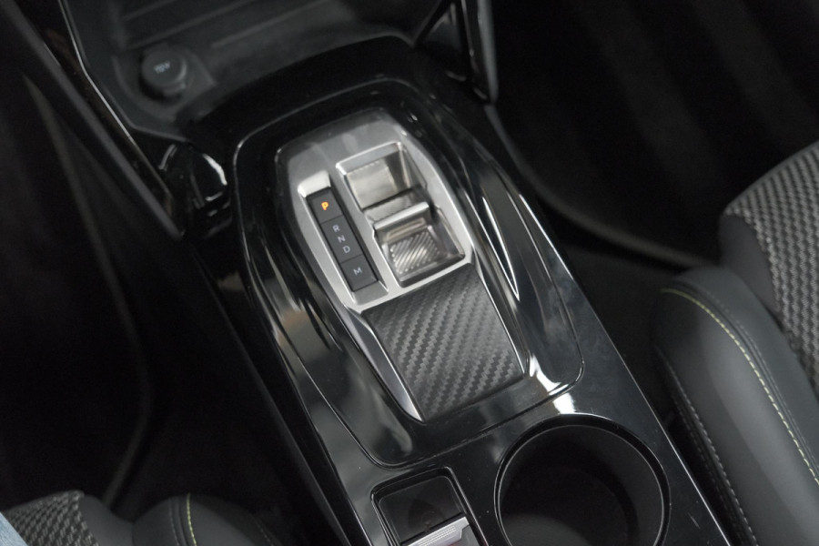 Peugeot 2008 PureTech 130 EAT8 GT | 360 Camera | Adaptieve Cruise Control | Dodehoekdetectie | Navigatie