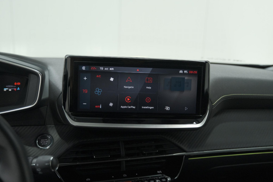 Peugeot 2008 PureTech 130 EAT8 GT | 360 Camera | Adaptieve Cruise Control | Dodehoekdetectie | Navigatie