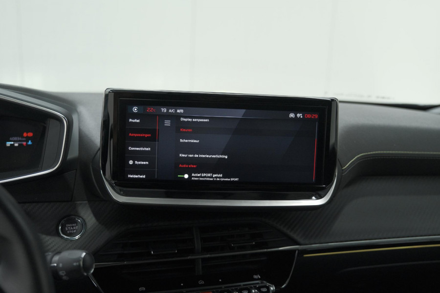Peugeot 2008 PureTech 130 EAT8 GT | 360 Camera | Adaptieve Cruise Control | Dodehoekdetectie | Navigatie