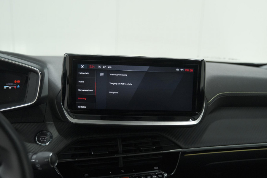 Peugeot 2008 PureTech 130 EAT8 GT | 360 Camera | Adaptieve Cruise Control | Dodehoekdetectie | Navigatie