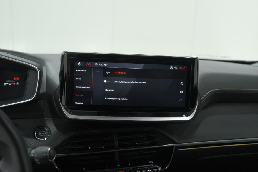 Peugeot 2008 PureTech 130 EAT8 GT | 360 Camera | Adaptieve Cruise Control | Dodehoekdetectie | Navigatie