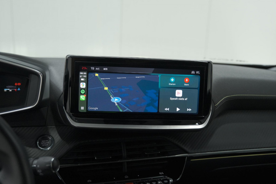 Peugeot 2008 PureTech 130 EAT8 GT | 360 Camera | Adaptieve Cruise Control | Dodehoekdetectie | Navigatie