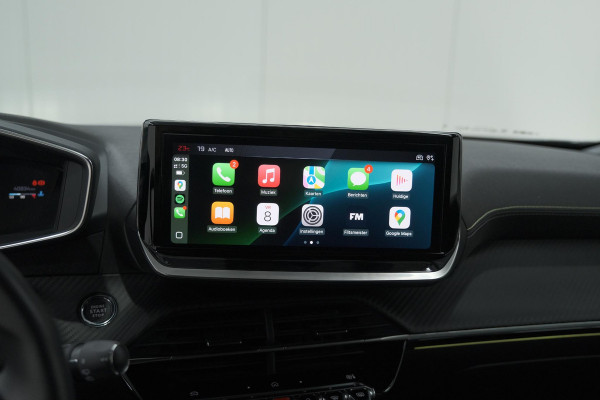 Peugeot 2008 PureTech 130 EAT8 GT | 360 Camera | Adaptieve Cruise Control | Dodehoekdetectie | Navigatie