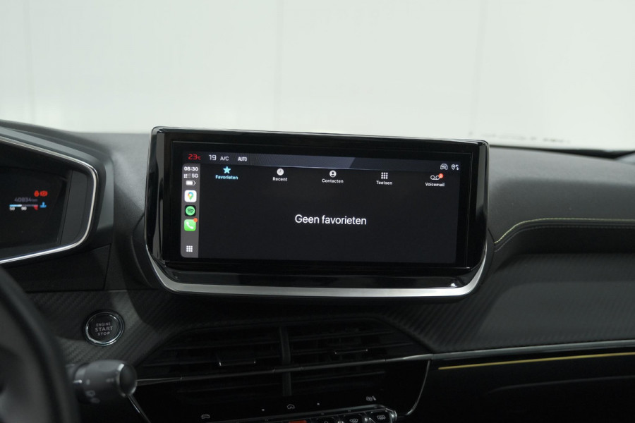 Peugeot 2008 PureTech 130 EAT8 GT | 360 Camera | Adaptieve Cruise Control | Dodehoekdetectie | Navigatie