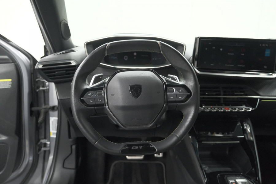 Peugeot 2008 PureTech 130 EAT8 GT | 360 Camera | Adaptieve Cruise Control | Dodehoekdetectie | Navigatie