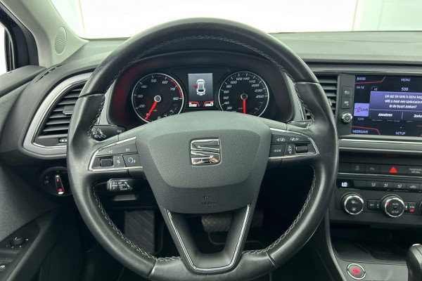 Seat León ST 1.5 TSI Style Ultimate Edition Automaat (NAVIGATIE, CLIMA, CAMERA, ADAPTIEVE CRUISE, 1e EIGENAAR, GOED ONDERHOUDEN)
