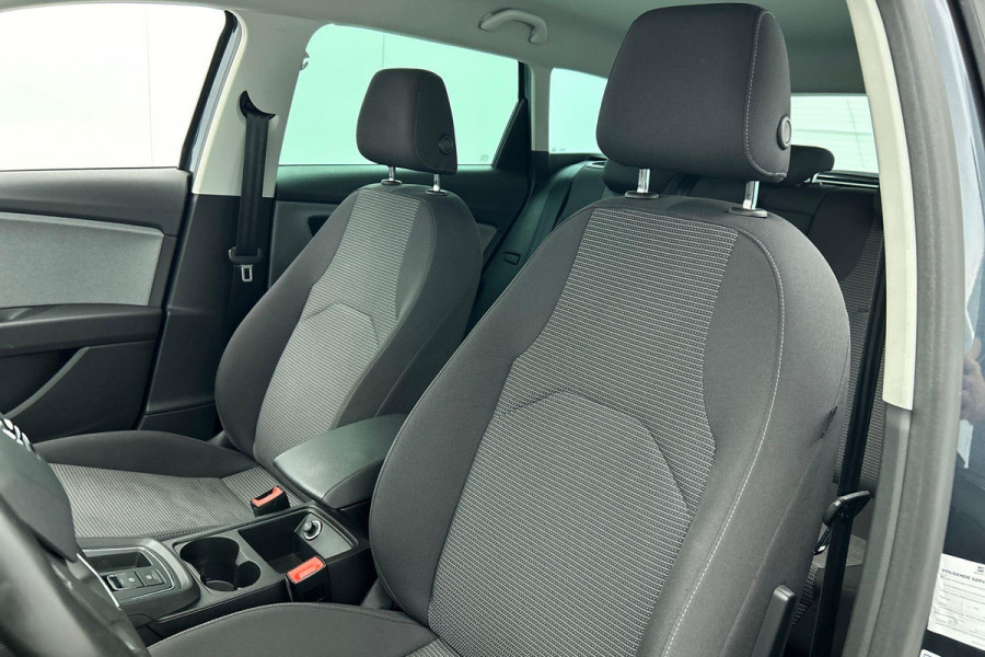 Seat León ST 1.5 TSI Style Ultimate Edition Automaat (NAVIGATIE, CLIMA, CAMERA, ADAPTIEVE CRUISE, 1e EIGENAAR, GOED ONDERHOUDEN)