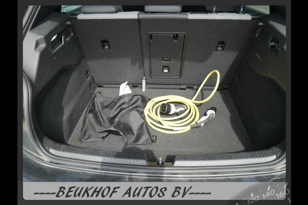 Volkswagen ID.3 First Plus 58 kWh Carplay Navi Cruise Camera
