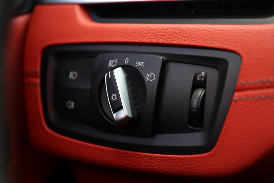 BMW X2 SDrive20i M Sport X / PANODAK / HUD / MEMORY / KEYLESS / CAMERA / H&K