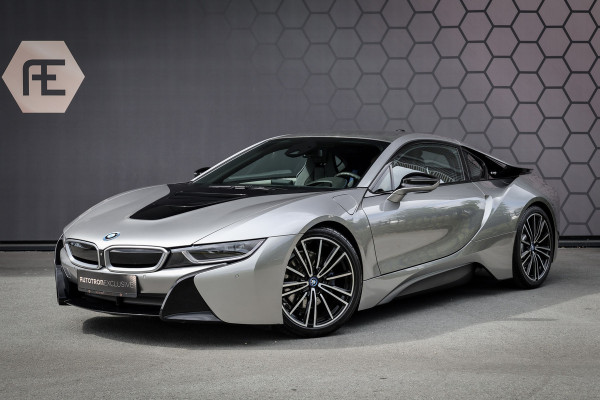 BMW i8 | PROGRESSIVE PACKAGE HARMAN KARDON, HEAD-UP, COMFORT ACCESS | 20" | APPLE CARPLAY | DRY CARBON INTERIOR PACK | I-INTERIOR HALO