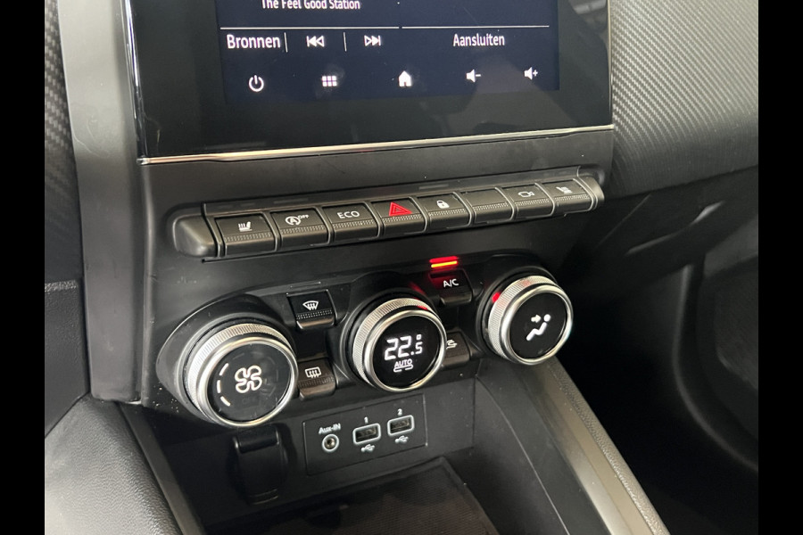 Renault Clio 1.0 TCe 90 | R.S. Line | Bose | Groot Navi | 360 Camera | Stoerlverwarming | 17 " | Cruise control | LED |