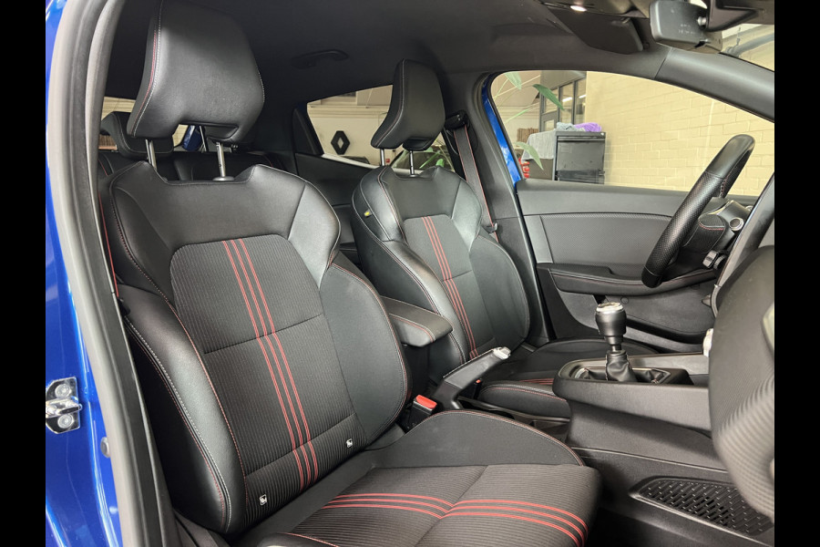 Renault Clio 1.0 TCe 90 | R.S. Line | Bose | Groot Navi | 360 Camera | Stoerlverwarming | 17 " | Cruise control | LED |