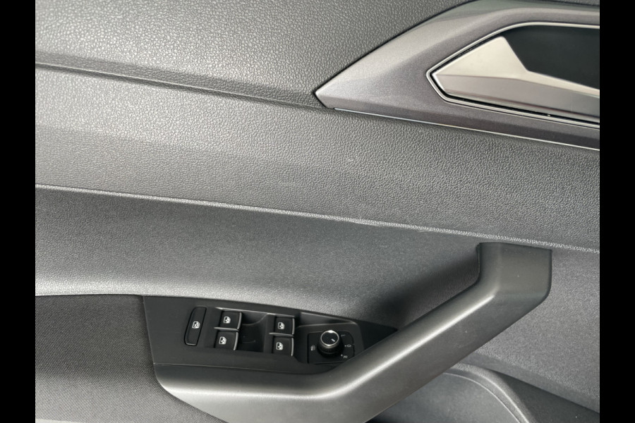 Volkswagen Polo 1.0 TSI Highline Airco - Cruise control - Mistlampen voor - Multifunctioneel stuurwiel - Leder stuurwiel