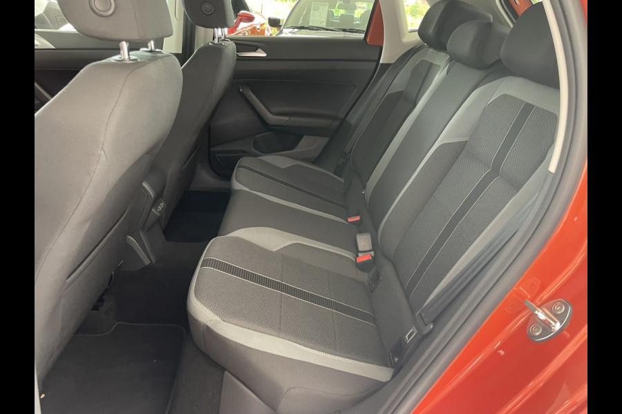 Volkswagen Polo 1.0 TSI Highline Airco - Cruise control - Mistlampen voor - Multifunctioneel stuurwiel - Leder stuurwiel
