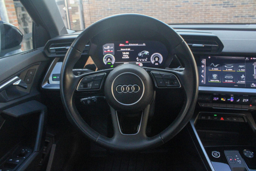 Audi A3 Sportback 45 TFSIe S line Pano Matrix Sfeer Park Ass Stoelverw.