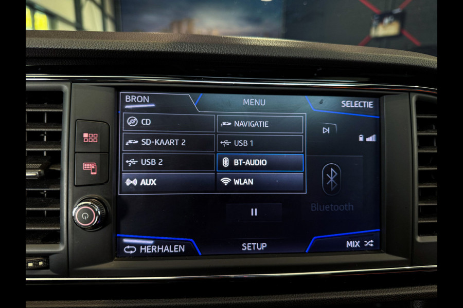 Seat Leon 2.0 TSI CUPRA 300 |Milltek|Panorama|Sound|Kuipstoelen
