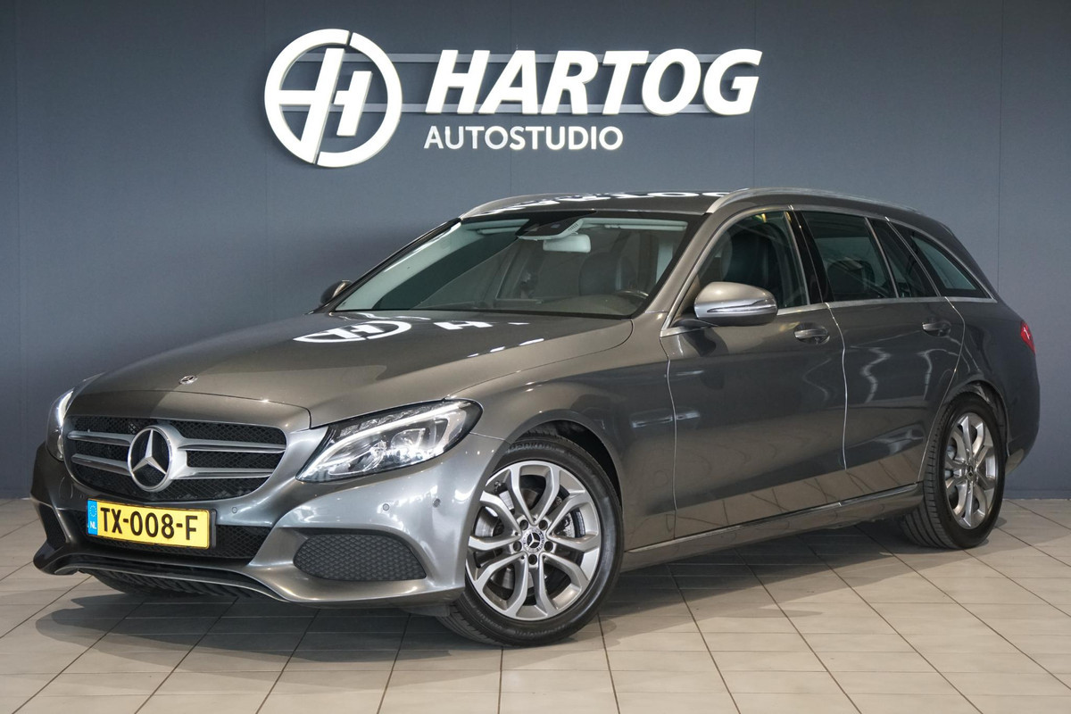 Mercedes-Benz C-Klasse Estate 220 CDI Sport Edition Premium Plus + TREKHAAK / NAVIGATIE / DODEHOEKDETECTIE / STOELVERWARMING Mercedes-Benz C-Klasse Estate 220 CDI Sport Edition Premium Plus + TREKHAAK / NAVIGATIE / DODEHOEKDETECTIE / STOELVERWARMING
