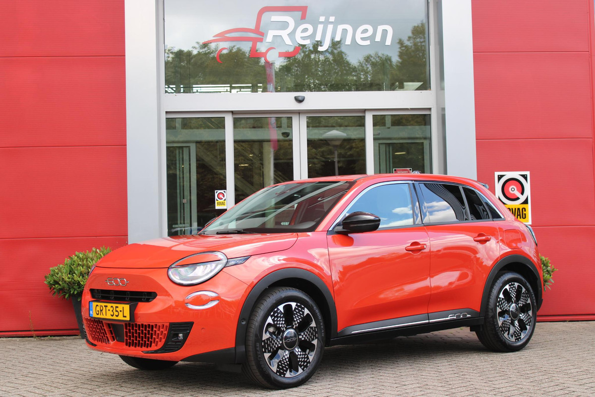 Fiat 600 1.2 110PK Hybrid LA PRIMA | NAVIGATIE | LEDEREN BEKLEDING | ELEKTRISCH BEDIENBARE BESTUURDERSSTOEL MET MASSAGE FUNCTIE | VOORSTOELEN VERWARMD | KEYLESS ENTRY | ADAPTIVE CRUISE CONTROL | SCHAKELFLIPPERS | APPLE CARPLAY | ACHTERUITRIJ CAMERA | DODEHOEKDETECTIE | DAB+ RADIO | DRAADLOOS LADEN | Fiat 600 1.2 110PK Hybrid LA PRIMA | NAVIGATIE | LEDEREN BEKLEDING | ELEKTRISCH BEDIENBARE BESTUURDERSSTOEL MET MASSAGE FUNCTIE | VOORSTOELEN VERWARMD | KEYLESS ENTRY | ADAPTIVE CRUISE CONTROL | SCHAKELFLIPPERS | APPLE CARPLAY | ACHTERUITRIJ CAMERA | DODEHOEKDETECTIE | DAB+ RADIO | DRAADLOOS LADEN |