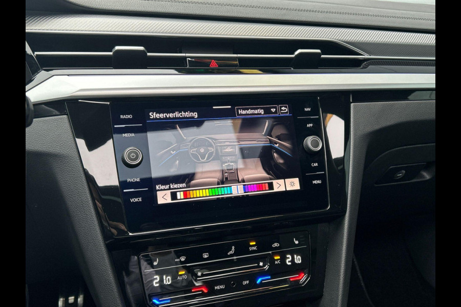 Volkswagen Arteon Shooting Brake 2.0 TSI R-Line Business 190PK | Panorama dak | Clima | Sfeer | Achteruitrijcamera |