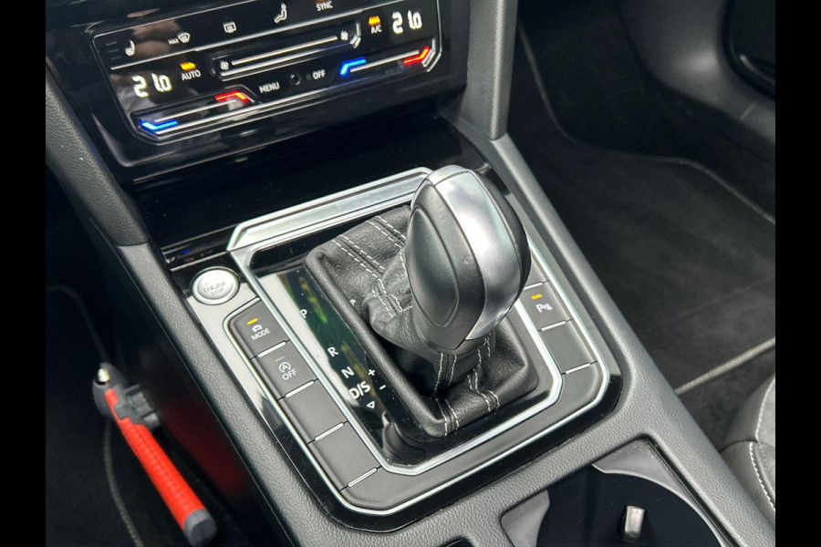Volkswagen Arteon Shooting Brake 2.0 TSI R-Line Business 190PK | Panorama dak | Clima | Sfeer | Achteruitrijcamera |