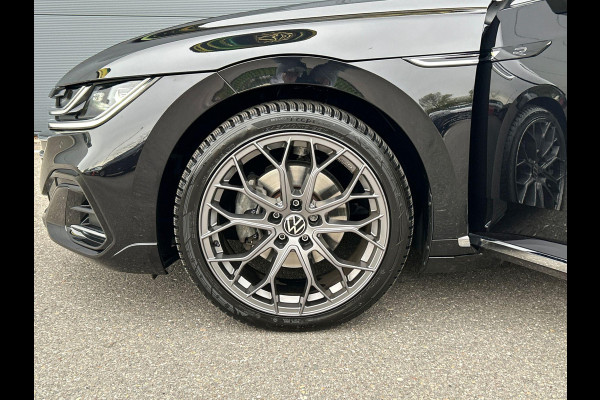 Volkswagen Arteon Shooting Brake 2.0 TSI R-Line Business 190PK | Panorama dak | Clima | Sfeer | Achteruitrijcamera |