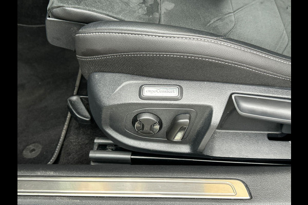Volkswagen Arteon Shooting Brake 2.0 TSI R-Line Business 190PK | Panorama dak | Clima | Sfeer | Achteruitrijcamera |