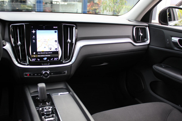 Volvo V60 2.0 B3 Business Pro Hybrid |Prijs rijklaar incl 12 mnd garantie| Navi Lmv 19" Ledverlichting Camera Winterpakket