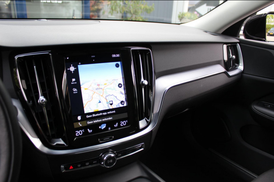 Volvo V60 2.0 B3 Business Pro Hybrid |Prijs rijklaar incl 12 mnd garantie| Navi Lmv 19" Ledverlichting Camera Winterpakket