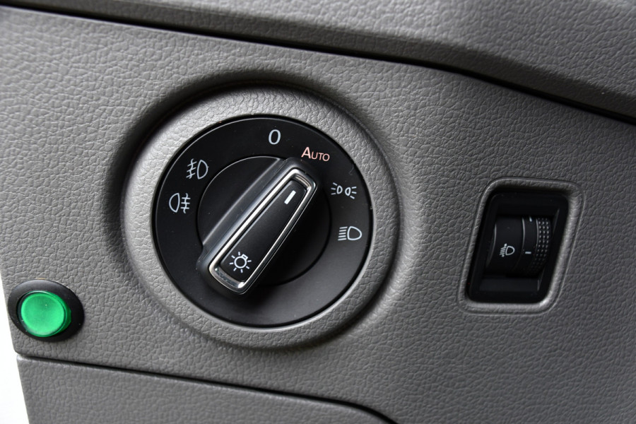 MAN TGE 3.140 35 2.0 L3H3 PB Edition Adaptieve Cruise, Carplay, Camera, Clima, NAVI, 140pk Automaat,  Massage stoel, Uniek!