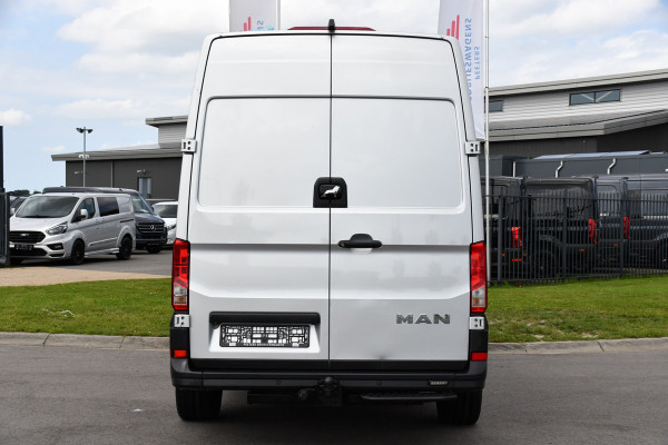MAN TGE 3.140 35 2.0 L3H3 PB Edition Adaptieve Cruise, Carplay, Camera, Clima, NAVI, 140pk Automaat,  Massage stoel, Uniek!
