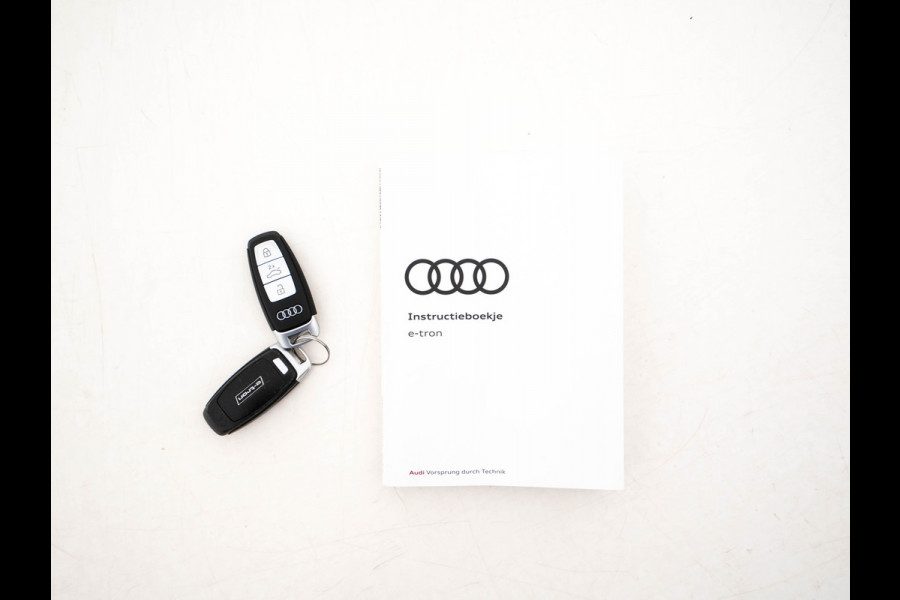 Audi e-tron 55 Quattro Advanced 95 kWh [ 3-Fase ] (INCL-BTW) Aut.*PANO | DESIGN-LEATHER | FULL-LED | BANG&OLUFSEN-AUDIO | ADAPTIVE-CRUISE | MEMORY-PACK | BLIND-SPOT | TOP-VIEW | KEYLESS | HEATED-SPORTSEATS | TOWBAR | 21''ALU*