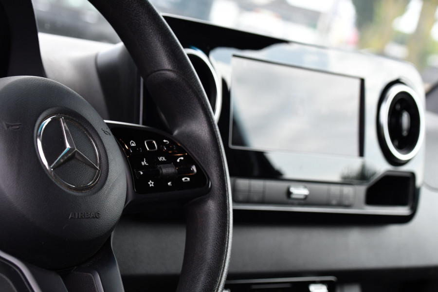 Mercedes-Benz Sprinter 319 V6 3.0 CDI L2H2 PB Edition 360 Camera, Camera, Carplay, LED, Leder, 10,5'' Mbux, Standkachel, Trekhaak, Uniek!