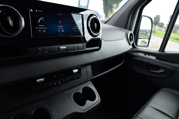 Mercedes-Benz Sprinter 319 V6 3.0 CDI L2H2 PB Edition 360 Camera, Camera, Carplay, LED, Leder, 10,5'' Mbux, Standkachel, Trekhaak, Uniek!