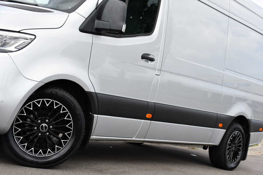 Mercedes-Benz Sprinter 319 V6 3.0 CDI L2H2 PB Edition 360 Camera, Camera, Carplay, LED, Leder, 10,5'' Mbux, Standkachel, Trekhaak, Uniek!