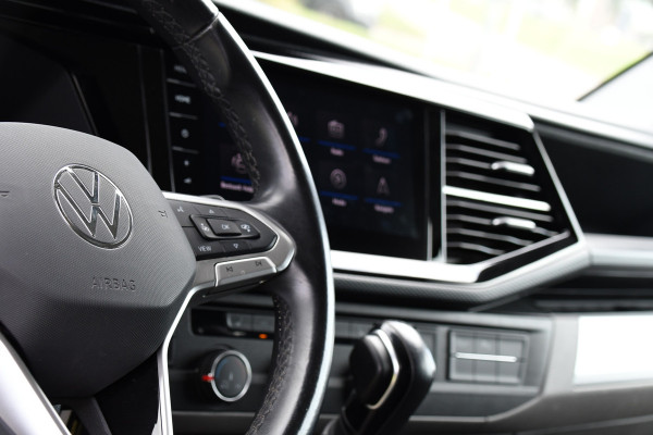 Volkswagen Transporter 2.0 TDI L2H1 Bulli Virtual, Adaptieve Cruise, Camera, Carplay, NAVI, LED, 150pk, Sensoren, Automaat, Uniek!