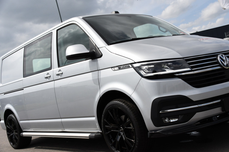 Volkswagen Transporter 2.0 TDI L2H1 Bulli Virtual, Adaptieve Cruise, Camera, Carplay, NAVI, LED, 150pk, Sensoren, Automaat, Uniek!