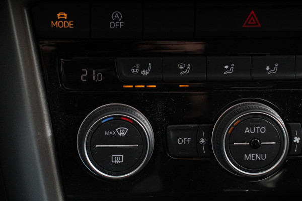 Volkswagen T-Roc 1.5 TSI 150pk DSG Style Team Navigatie Climate Control DAB Adaptive Cruise control Elektrisch bedienbare achterklep