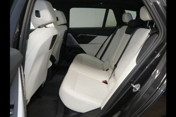 BMW i5 Touring eDrive40 M-Sport Pro - Onderstel Prof - Pano - Trekhaak - Driving Ass Prof