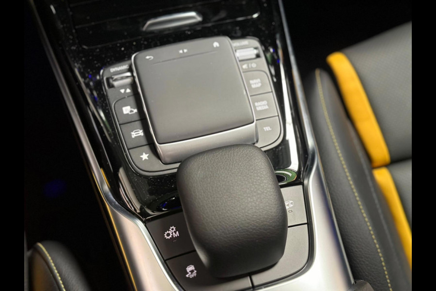 Mercedes-Benz CLA-Klasse AMG 45 S 4MATIC+ | Stoelverkoeling | pano | burmester | kuipstoelen | keyless