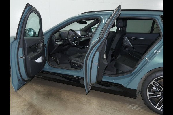 BMW i5 Touring eDrive40 M-Sport - Onderstel Prof - Pano - Trekhaak - Bowers & Wilkins