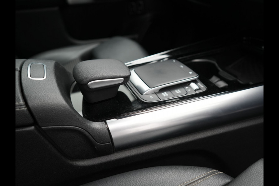 Mercedes-Benz GLA 250 e Style Plug In Hybrid 218pk Dealer O.H PHEV | Trekhaak Afn. | Widescreen Navi | Sportstoelen Memory | Apple Carplay | BLIS | Camera | 19"L.M |