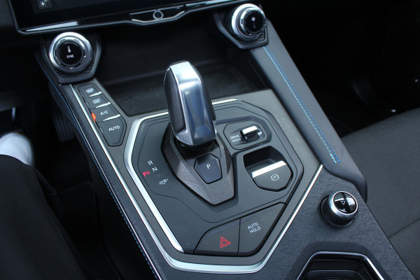Lynk & Co 01 1.5 PHEV 262pk 360 Camera NL-Auto NAP BTW Clima Cruise Navi Panoramadak 20"LMV El. Klep
