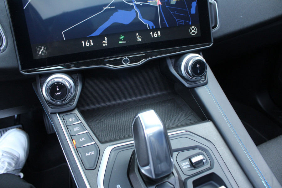Lynk & Co 01 1.5 PHEV 262pk 360 Camera NL-Auto NAP BTW Clima Cruise Navi Panoramadak 20"LMV El. Klep