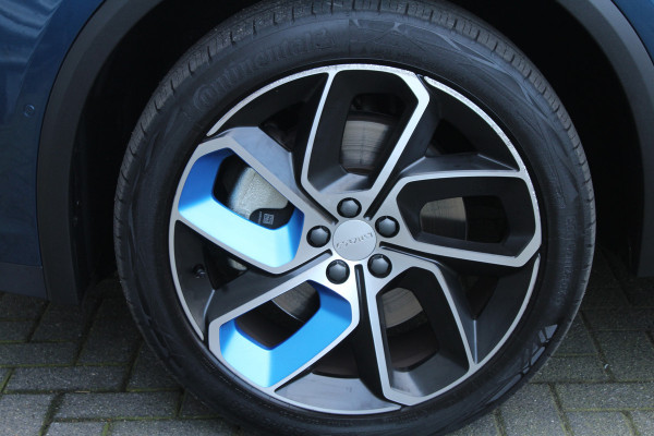 Lynk & Co 01 1.5 PHEV 262pk 360 Camera NL-Auto NAP BTW Clima Cruise Navi Panoramadak 20"LMV El. Klep