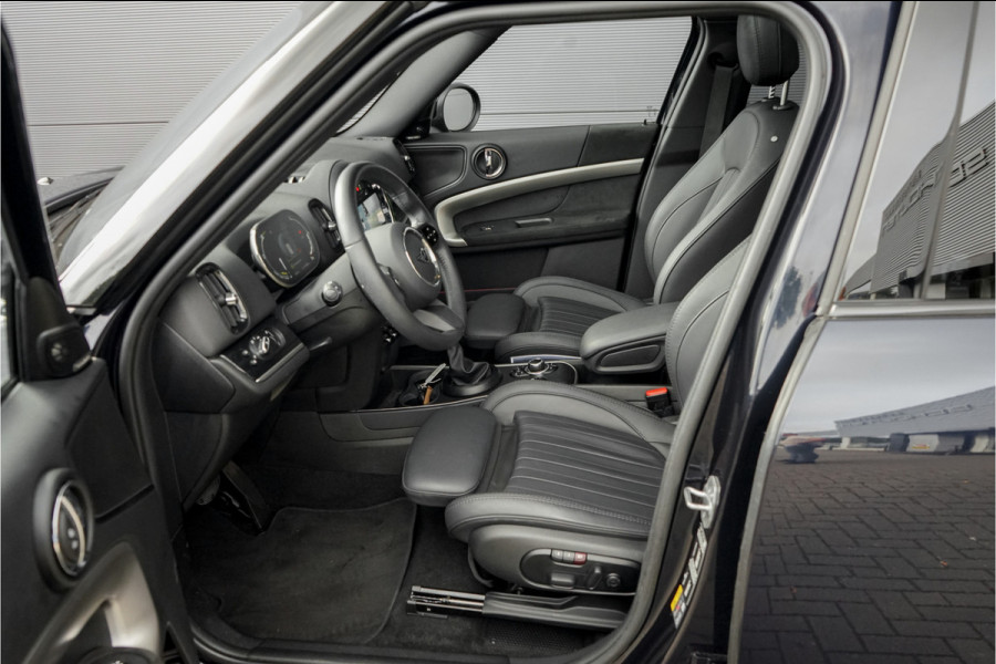 MINI Countryman Cooper S E ALL4 Classic Pano ACC H/K Yours Leder Memory Seats