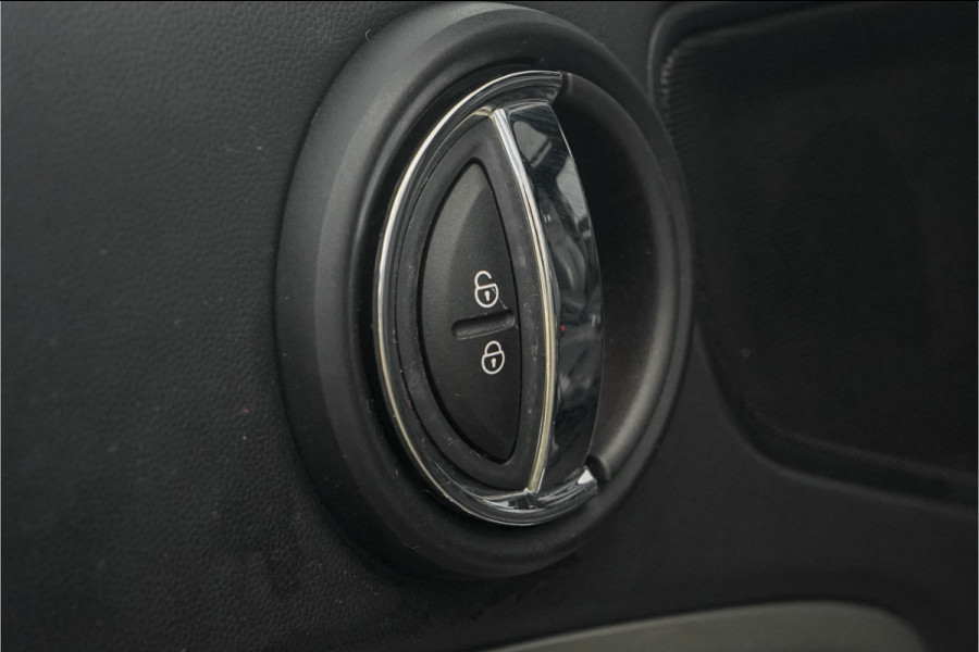MINI Countryman Cooper S E ALL4 Classic Pano ACC H/K Yours Leder Memory Seats